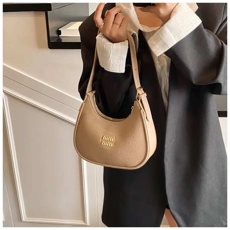 Women's Niche Crossbody Bag Beige 2026 — feature 21