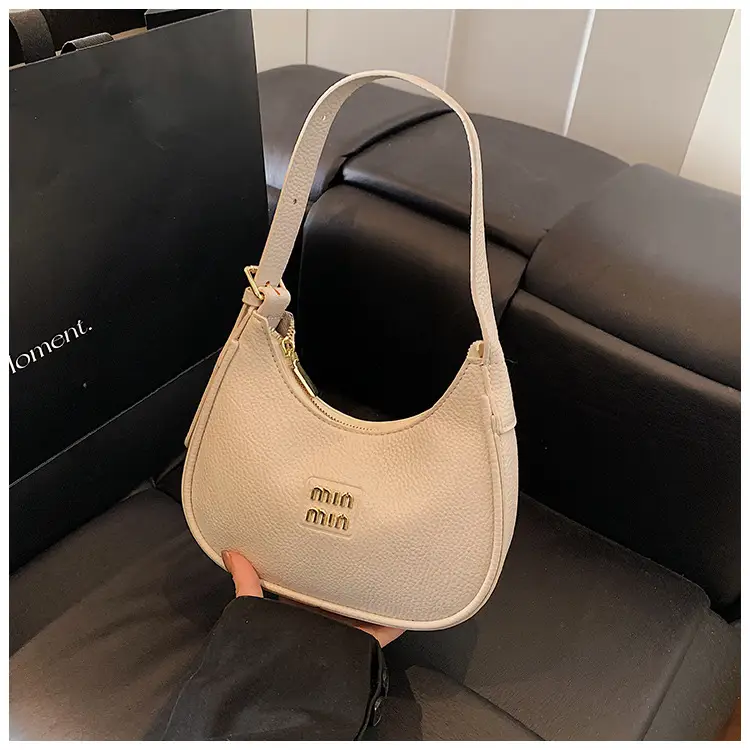 Women's Niche Crossbody Bag Beige 2026 — feature 35