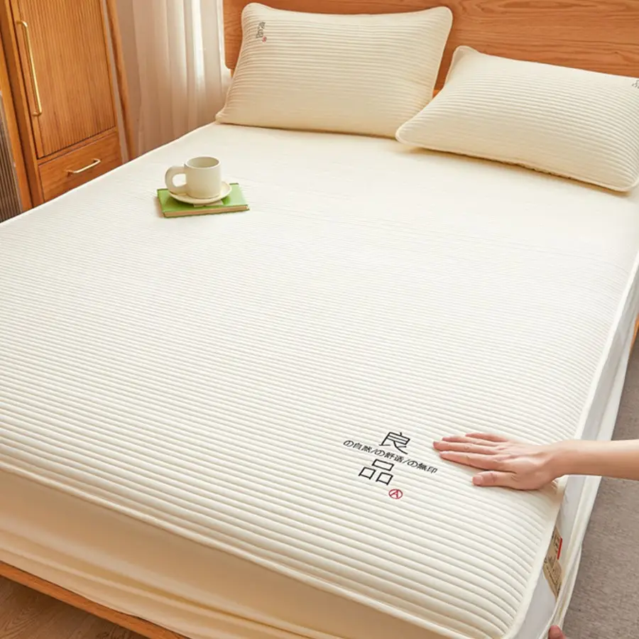 Cross-Border Quilted Waterproof Fitted Sheet Single Piece Thickened Bed Cover Set All-Inclusive Bed Cover Pure Bed Three-Piece Set Mattress Protector