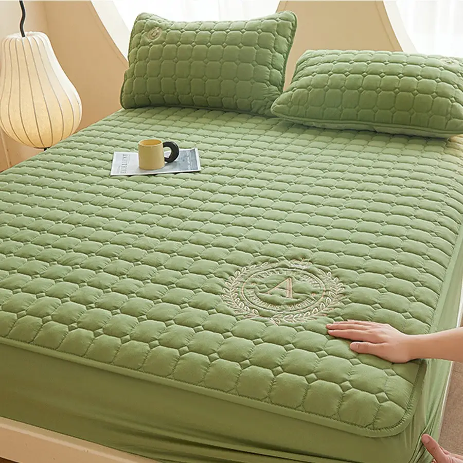 Cross-Border Quilted Waterproof Fitted Sheet Single Piece Thickened Bed Cover Set All-Inclusive Bed Cover Pure Bed Three-Piece Set Mattress Protector
