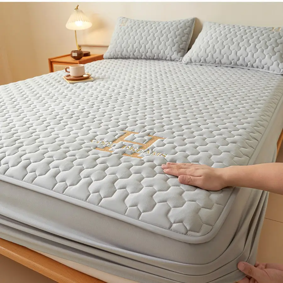 Cross-Border Quilted Waterproof Fitted Sheet Single Piece Thickened Bed Cover Set All-Inclusive Bed Cover Pure Bed Three-Piece Set Mattress Protector