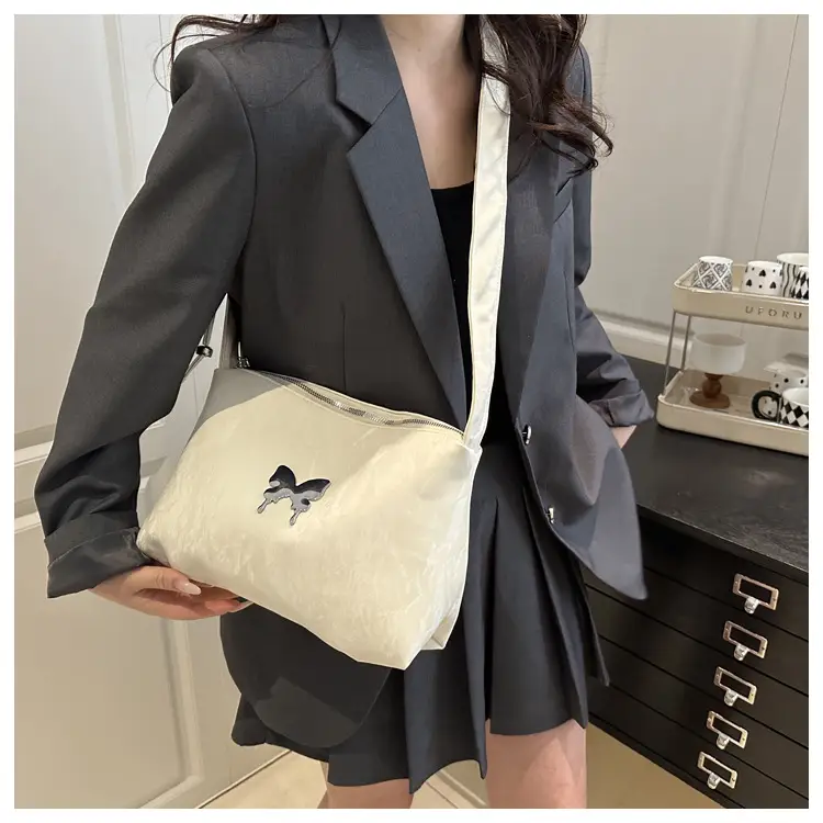 Underarm Bag with Butterfly Design 2025 New — feature 11