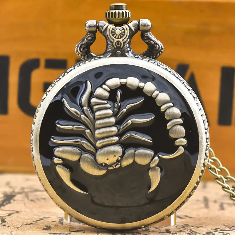 Retro Large Pocket Watch Black Scorpion Design — feature 2
