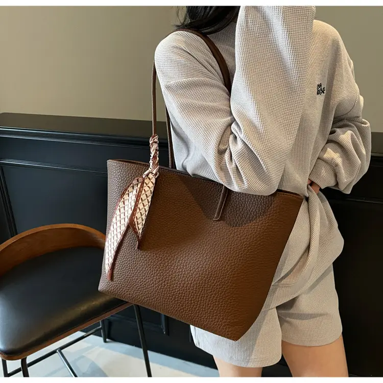 Elegant Underarm Handbag for Women 2025 — feature 19