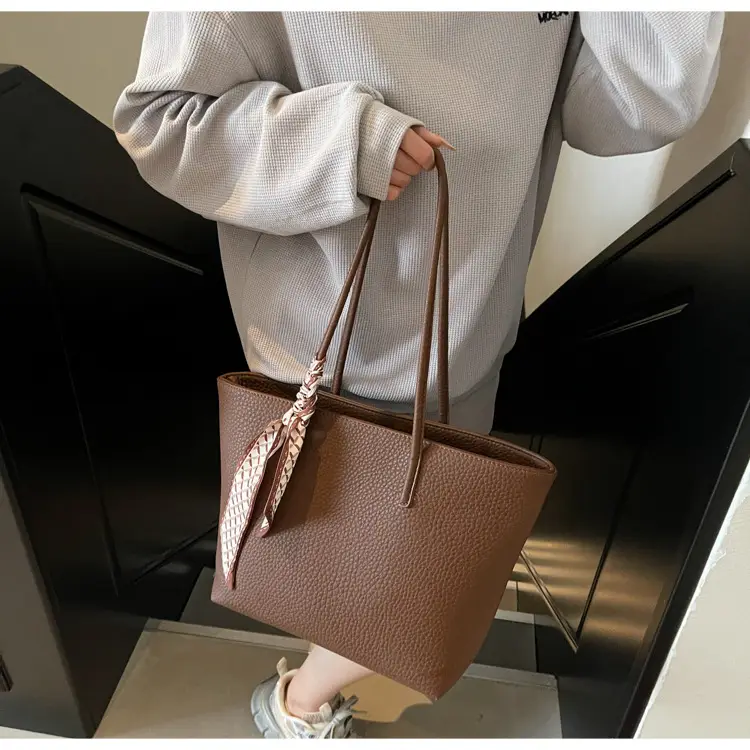 Elegant Underarm Handbag for Women 2025 — feature 22