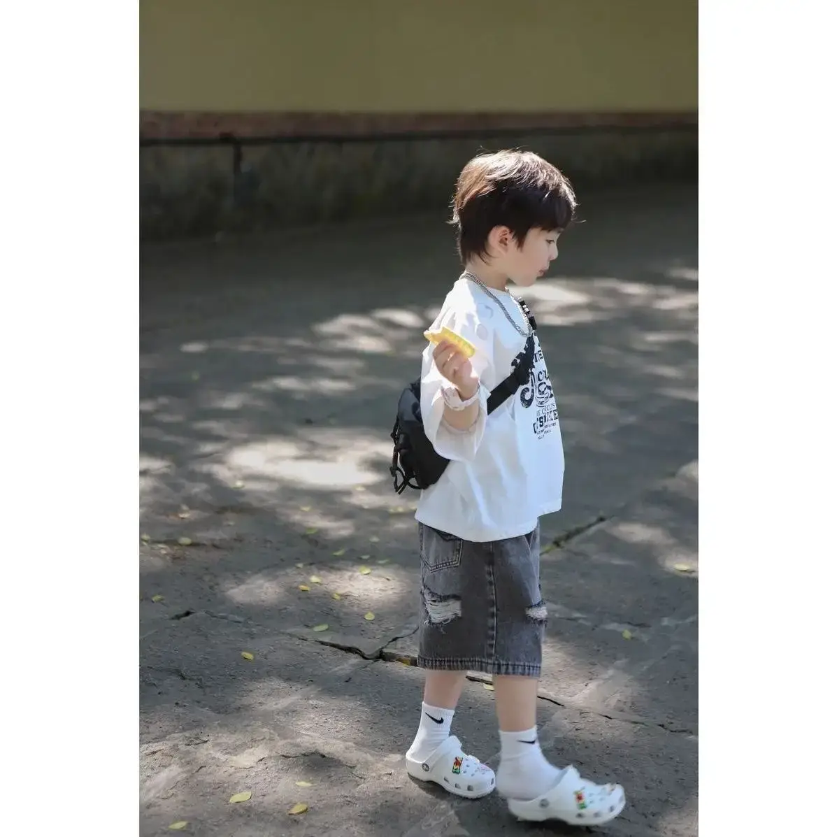 Men's 2-Piece Summer T-Shirt & Denim Pants Set — feature 6