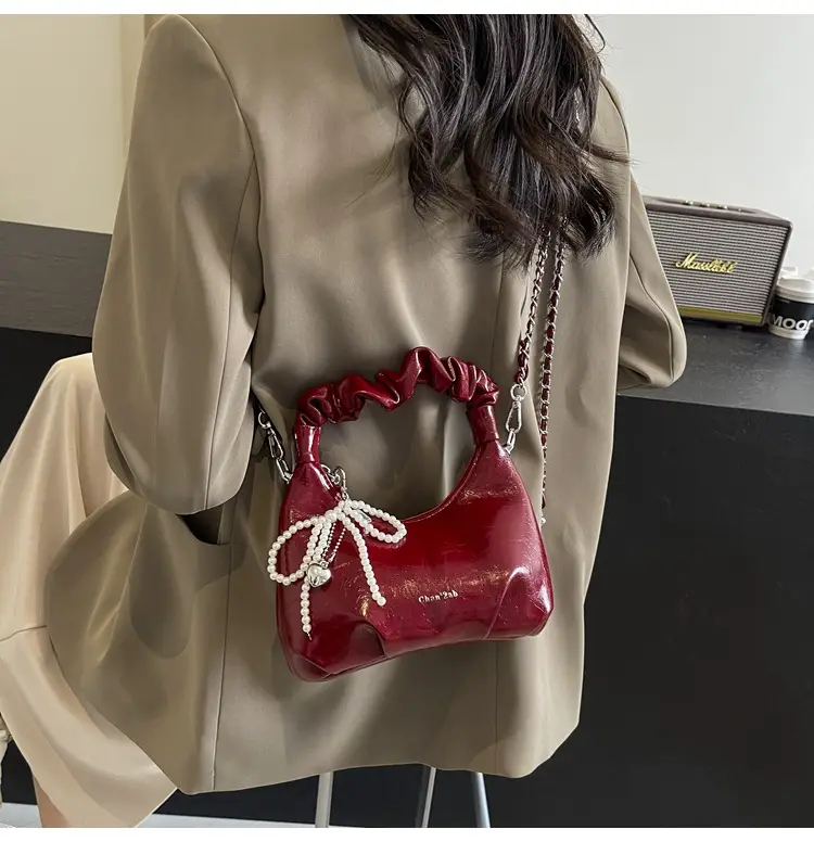 White Pleated Shoulder Bag with Chain Strap for Women — feature 31