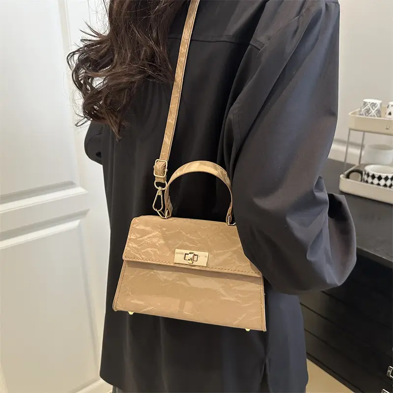 2025 Spring Light Blue Shoulder Crossbody Bag with Lock - Image 7