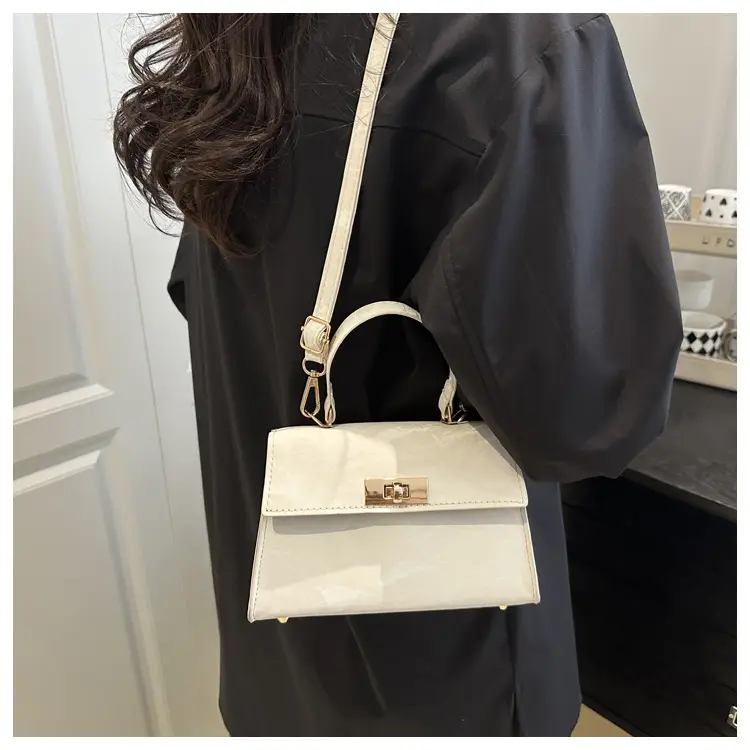 2025 Spring Light Blue Shoulder Crossbody Bag with Lock — feature 19