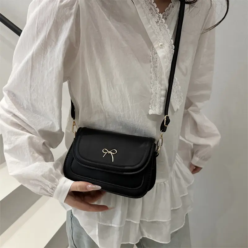 Women's Crossbody Bag White Square Design 2026 — feature 20