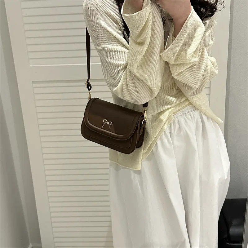 Women's Crossbody Bag White Square Design 2026 — feature 23