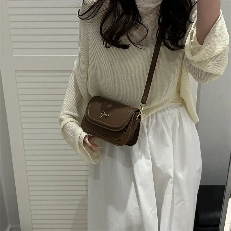 Women's Crossbody Bag White Square Design 2026 — feature 25