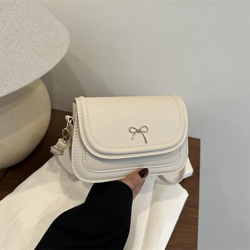 Women's Crossbody Bag White Square Design 2026 — feature 34