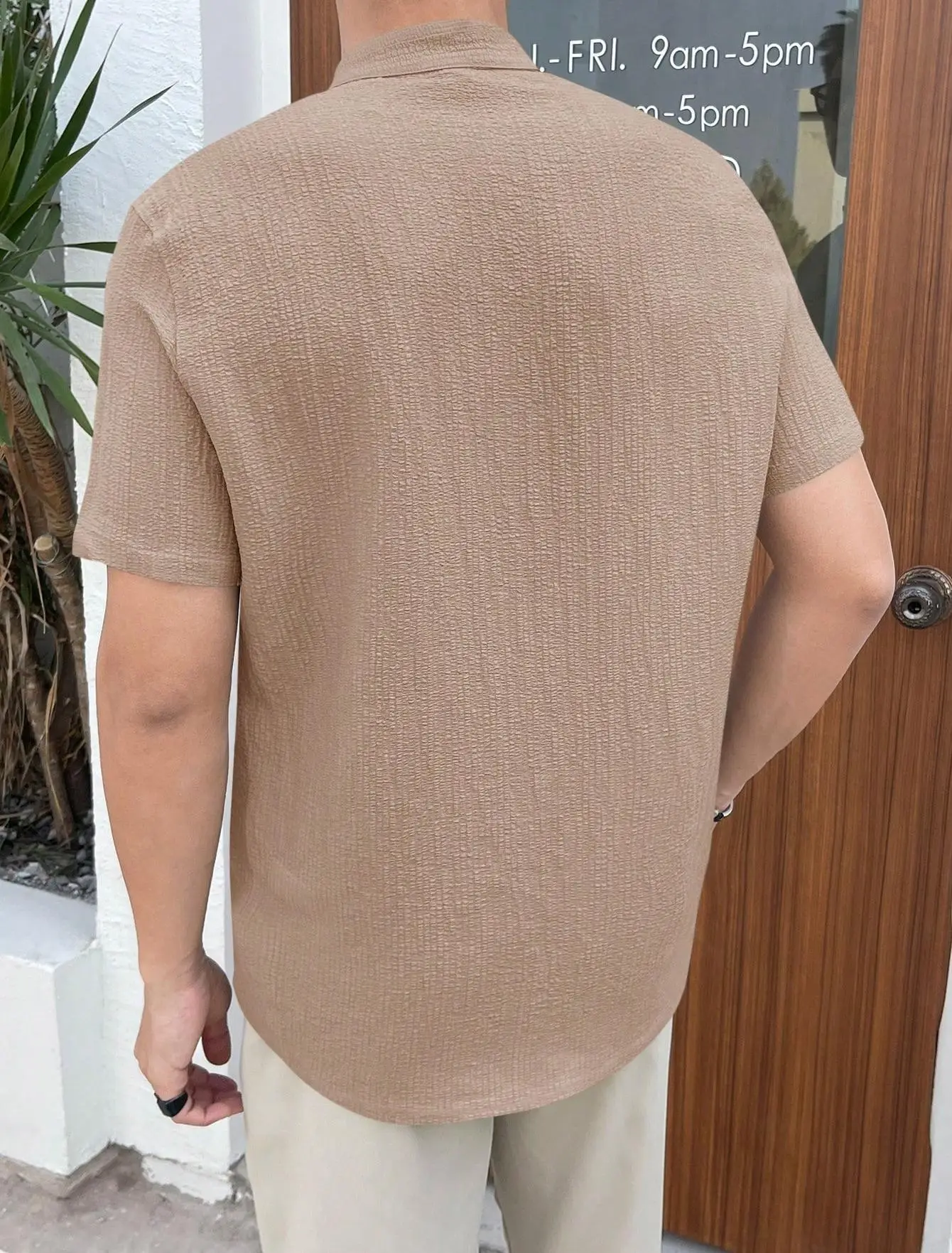 Men's Loose Fit Beige Button Shirt Short Sleeve — feature 3