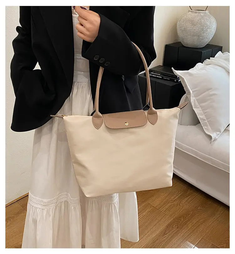 Women's Nylon Shoulder Bags 2025 New Arrival — feature 1