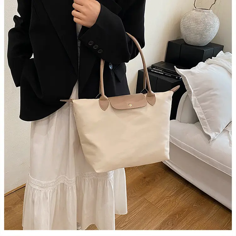 Women's Nylon Shoulder Bags 2025 New Arrival — feature 11