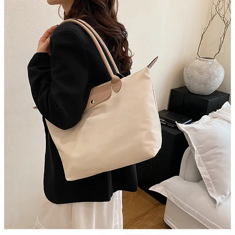 Women's Nylon Shoulder Bags 2025 New Arrival — feature 12