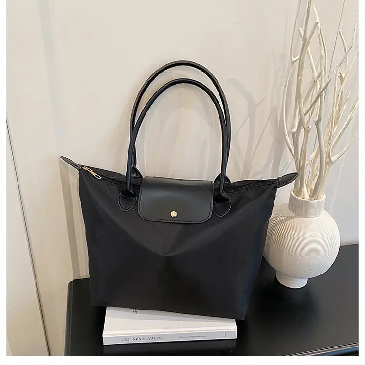 Women's Nylon Shoulder Bags 2025 New Arrival — feature 25