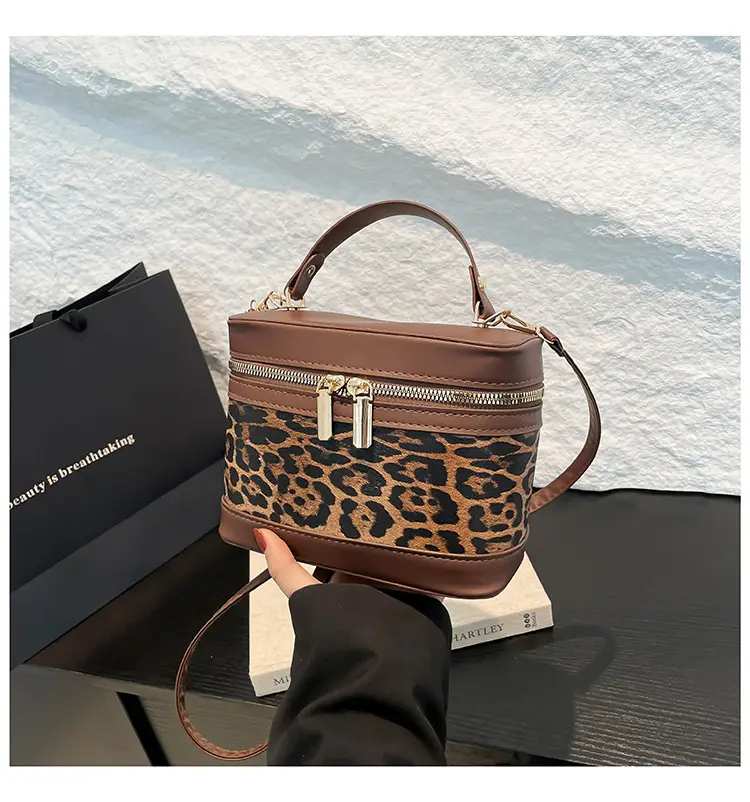 Vintage Brown & White Shoulder Crossbody Bag for Women — feature 38