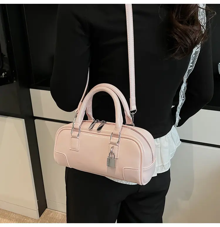 Women's White Leather Shoulder Crossbody Bag 2025 — feature 17