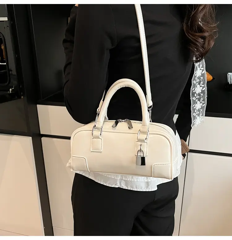Women's White Leather Shoulder Crossbody Bag 2025 — feature 23