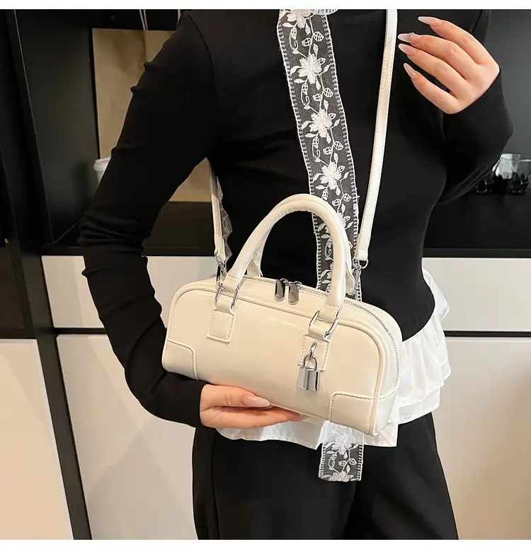 Women's White Leather Shoulder Crossbody Bag 2025 — feature 26