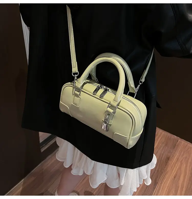 Women's White Leather Shoulder Crossbody Bag 2025 — feature 33