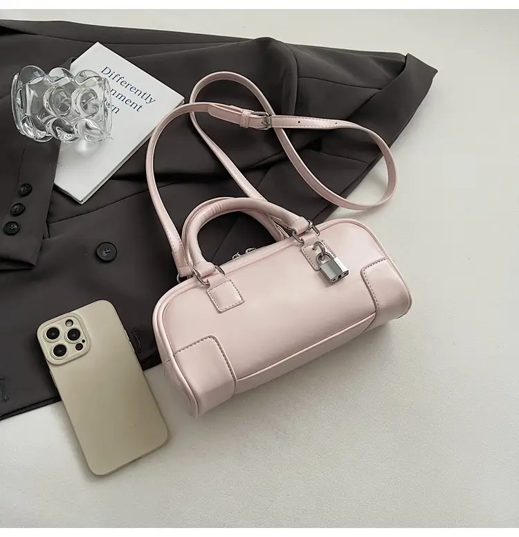 Women's White Leather Shoulder Crossbody Bag 2025 — feature 47