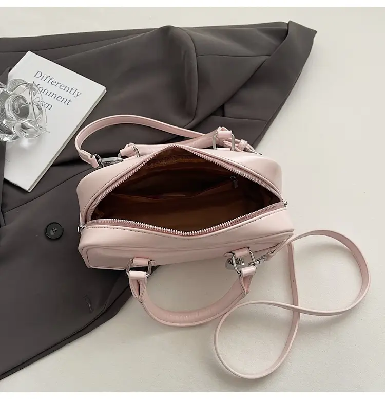 Women's White Leather Shoulder Crossbody Bag 2025 — feature 48