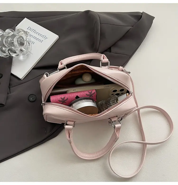 Women's White Leather Shoulder Crossbody Bag 2025 — feature 49