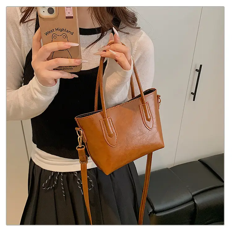Beige Leather Shoulder Bag Large Capacity Women — feature 14