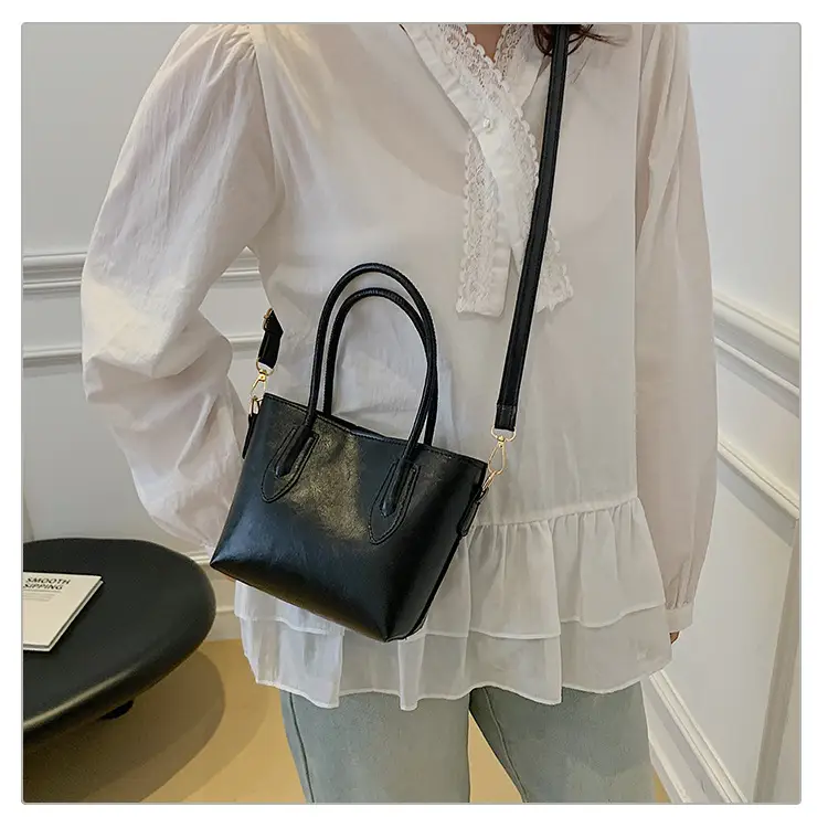 Beige Leather Shoulder Bag Large Capacity Women — feature 21