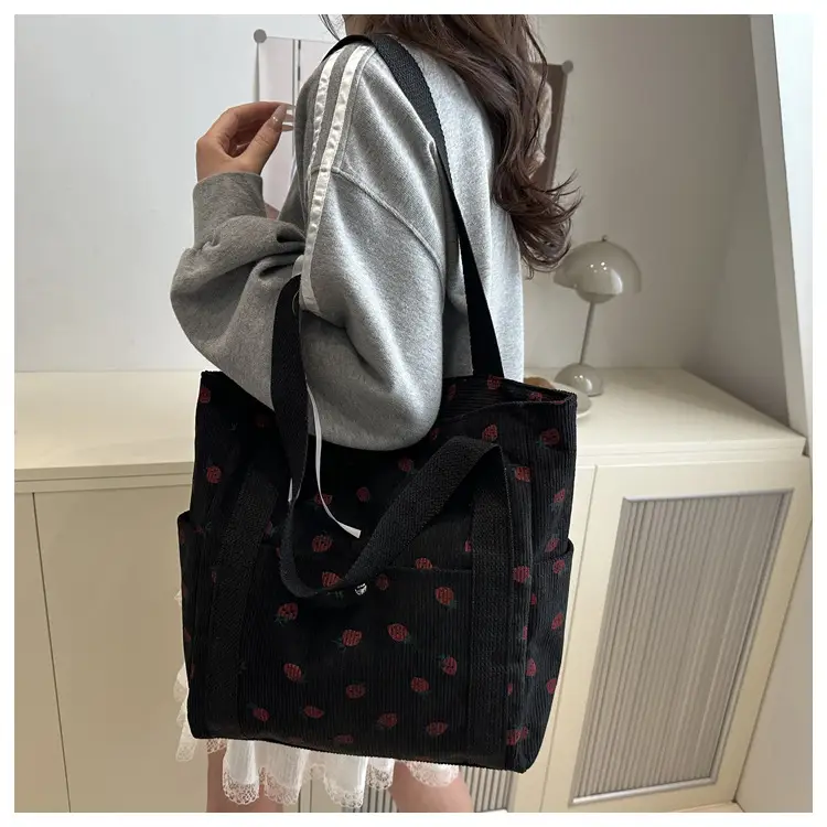 Strawberry Print Women's Tote Bag Large Capacity — feature 13