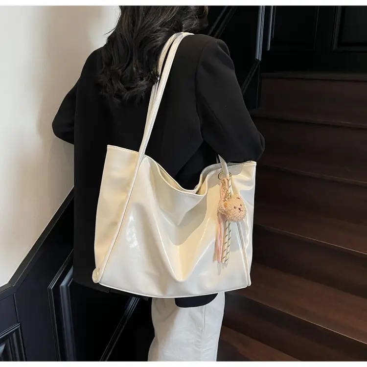 White Cross-Border Textured Shoulder Bag 2026 — feature 10