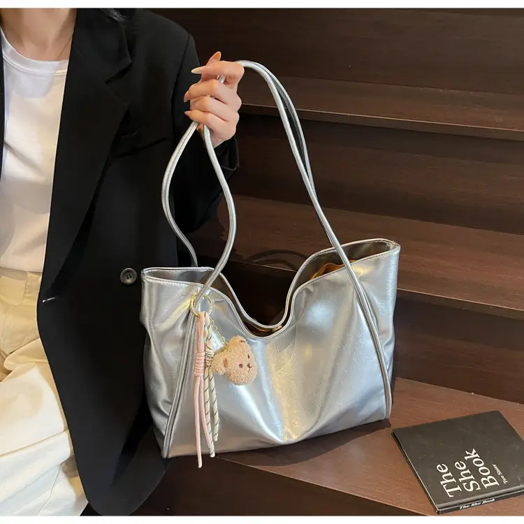 White Cross-Border Textured Shoulder Bag 2026 — feature 13
