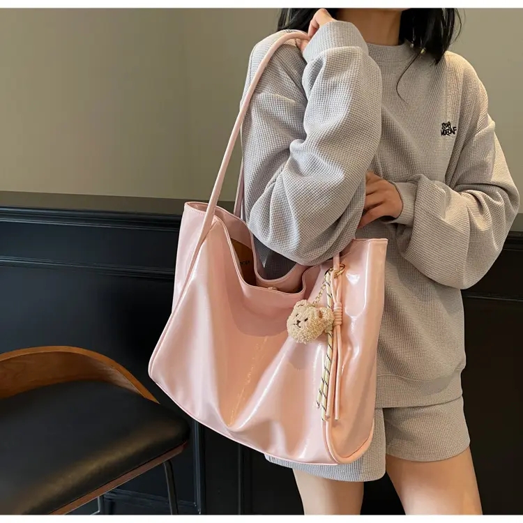 White Cross-Border Textured Shoulder Bag 2026 — feature 21