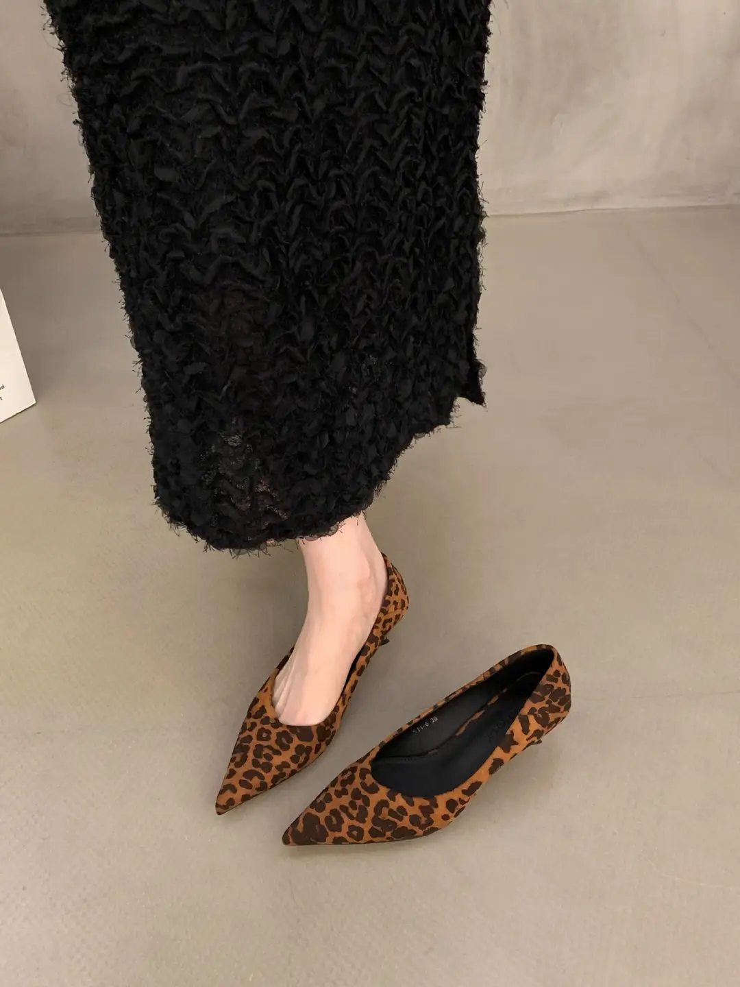 Elegant Shallow-Mouthed Stiletto Work Shoes for Women, French-Style Kitten Heel Pointed-Toe Single Shoes, Women's 2026 Autumn New High-Heeled Shoes — feature 8