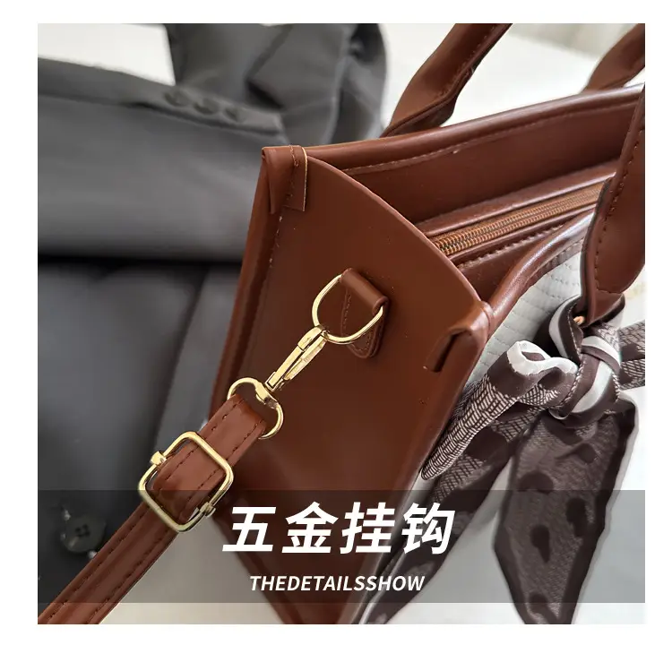 Women Textured Shoulder Bag Red White Bow — feature 6