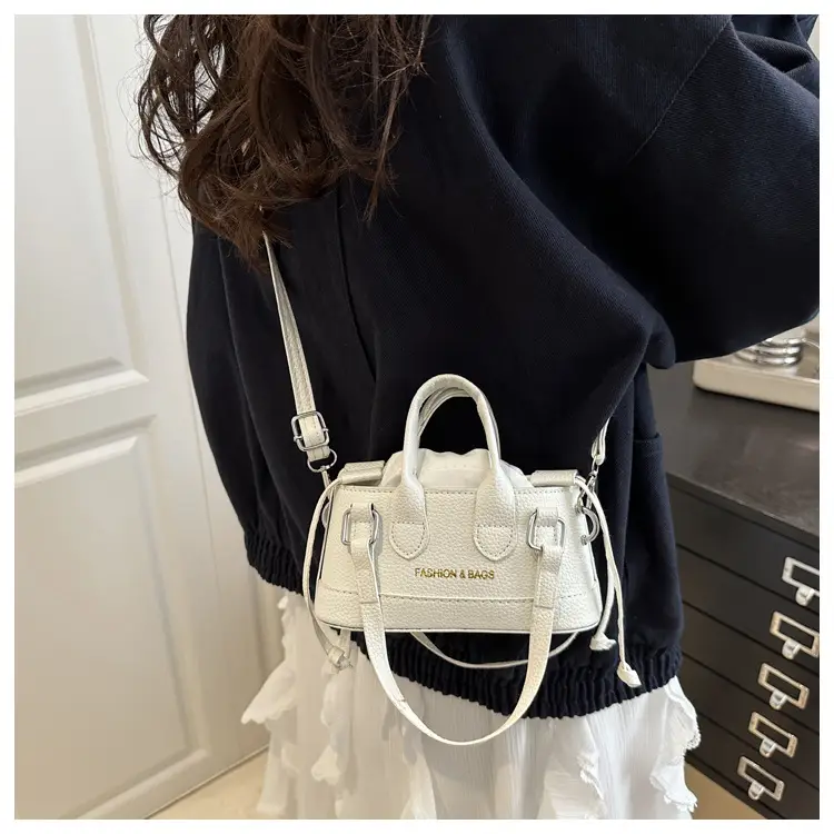 White Vintage Mini Crossbody Bag for Women 2025 — feature 18