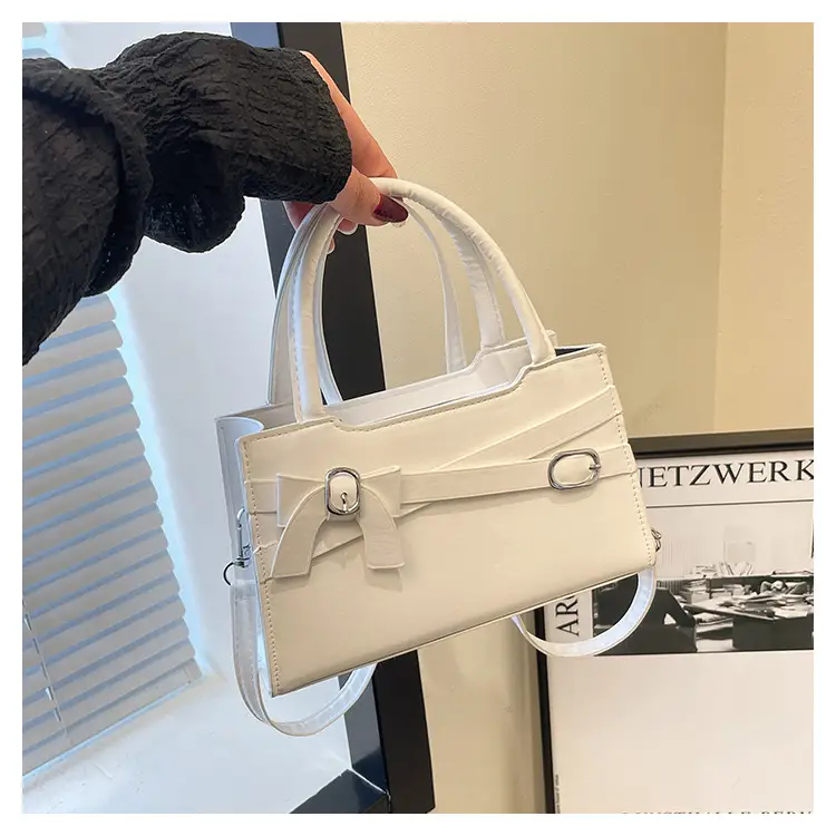 White Textured Crossbody Bag for Women Spring Summer 2025 — feature 18