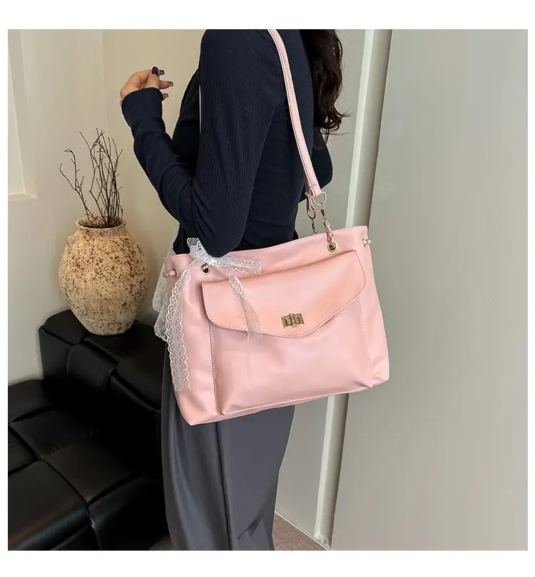Silver Shoulder Bag for Women 2025 New Arrival — feature 1