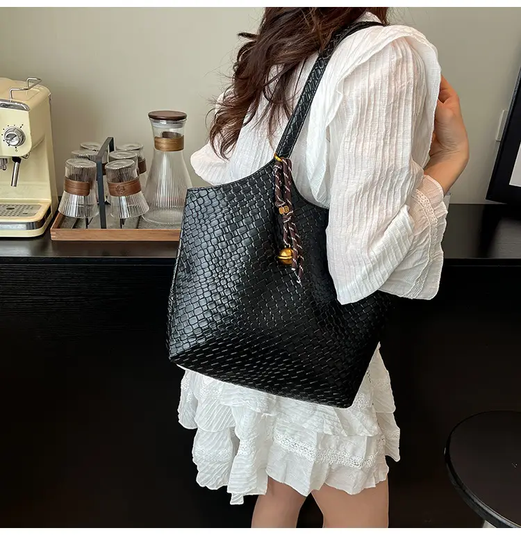 Women's Large Cap Bag 2026 Spring Summer New All Match — feature 12