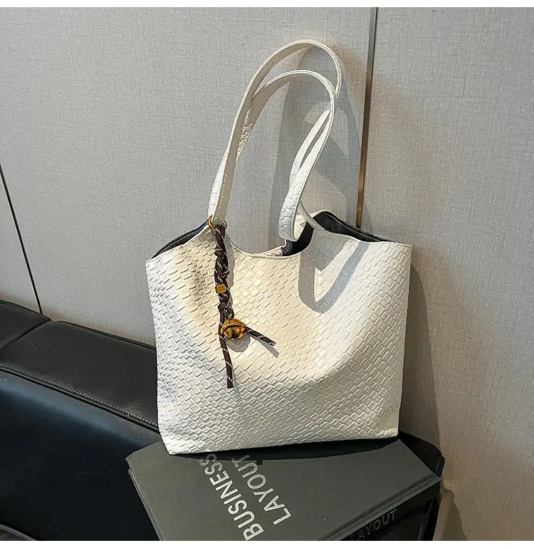 Women's Large Cap Bag 2026 Spring Summer New All Match — feature 17
