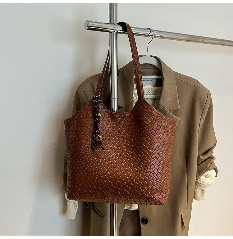 Women's Large Cap Bag 2026 Spring Summer New All Match — feature 19