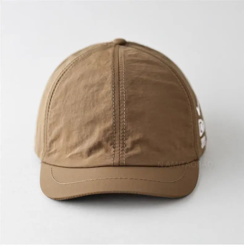 Men V-Logo Baseball Cap Beige — feature 7