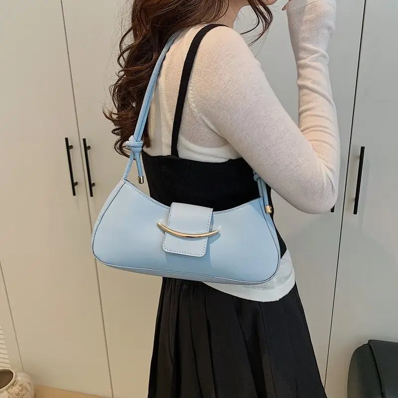 Black French Style Crossbody Bag for Women - Image 6