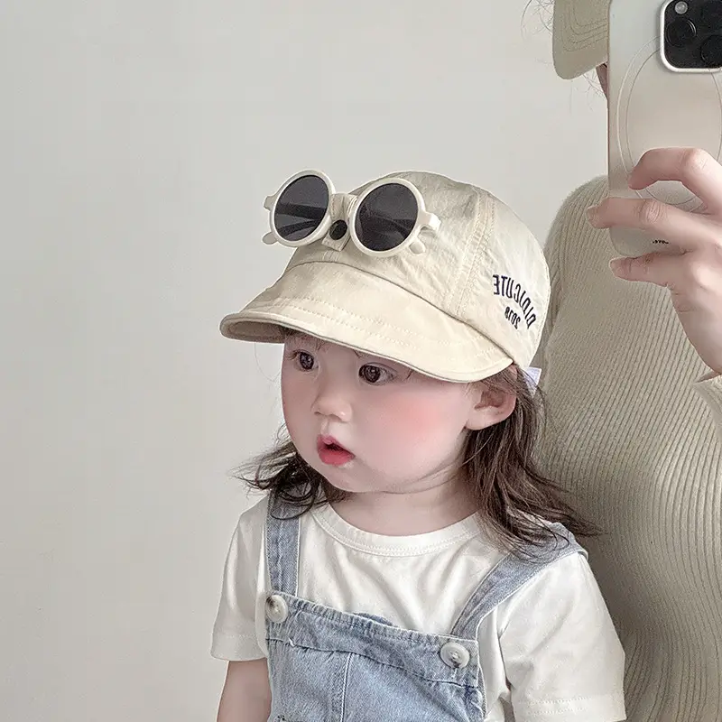 Baby Sun Hat with Sunglasses & Overdears — feature 3