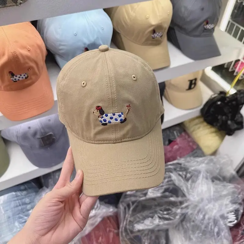 Korean Style Sausage Dog Cap for Women White Wide Brim — feature 1