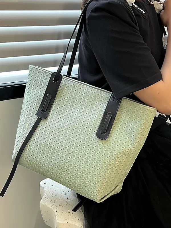 Women Brown Woven Tote Bag Large Capacity Commuter Shoulder Bag - Image 8