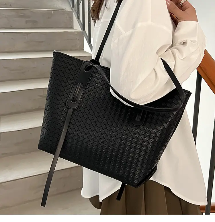 Women Brown Woven Tote Bag Large Capacity Commuter Shoulder Bag — feature 12